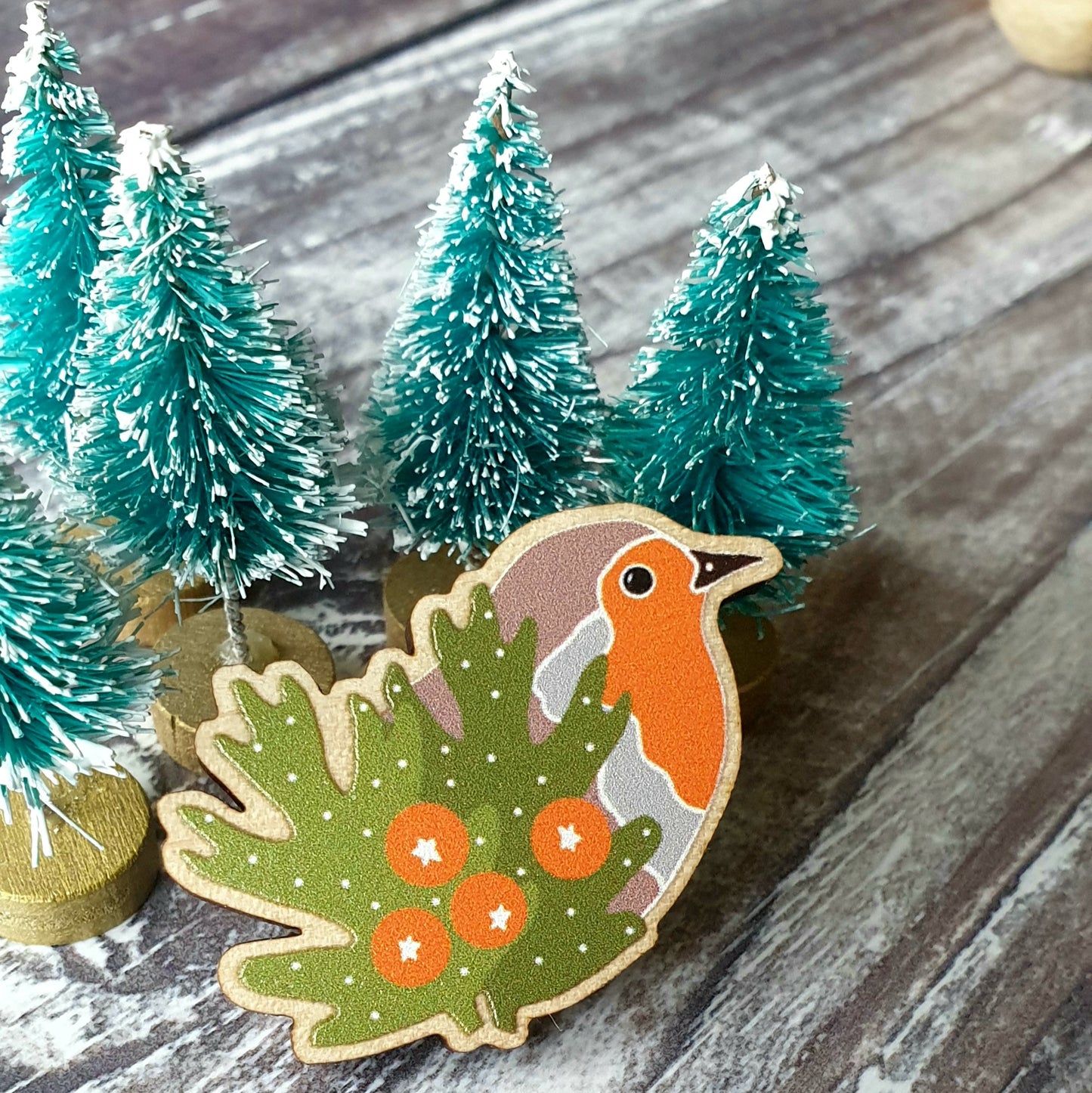 Robin Wooden Lapel Pin Brooch