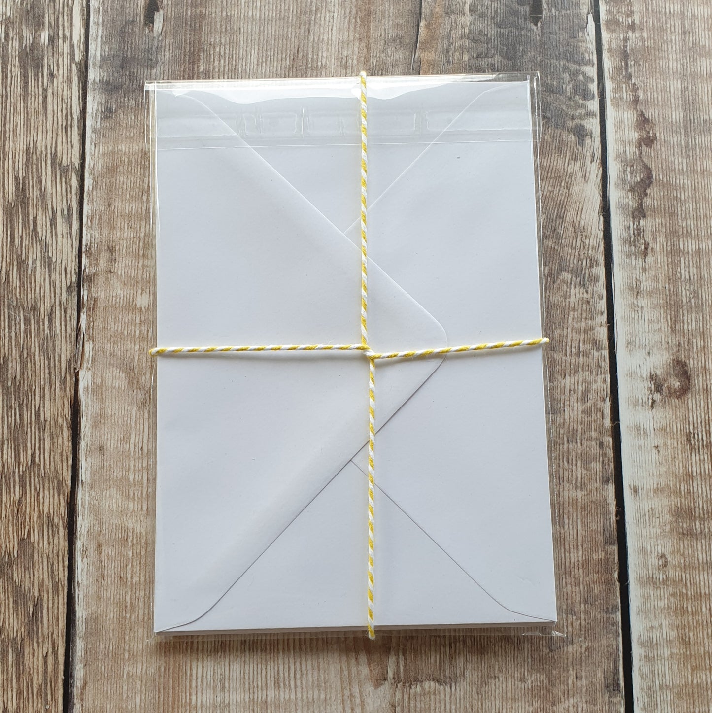 Snowdrops, Primulas and Spring Bulbs Mini Note Writing Set